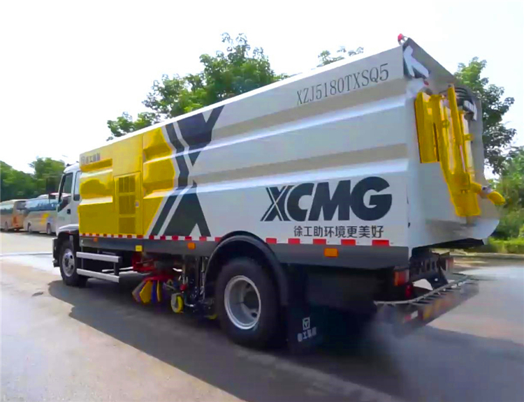 XCMG official manufacturer sprinkler road sweeper garbage truck road cleaning machine XZJ5180TXSD5